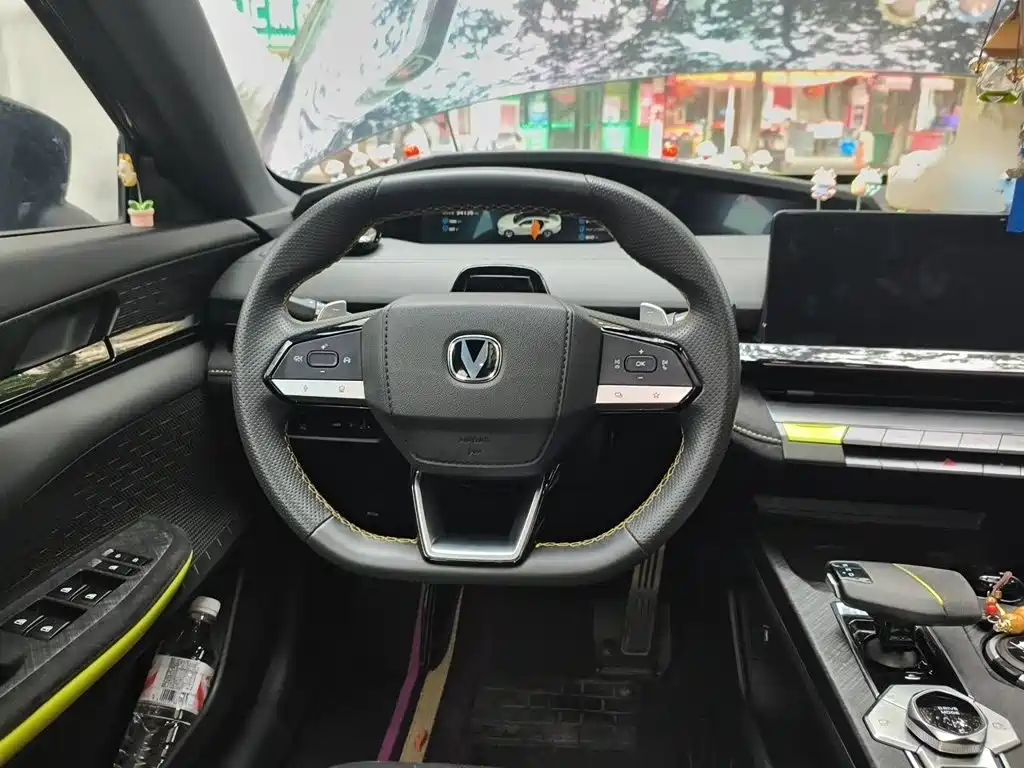 Changan UNI-V — миниатюра 3