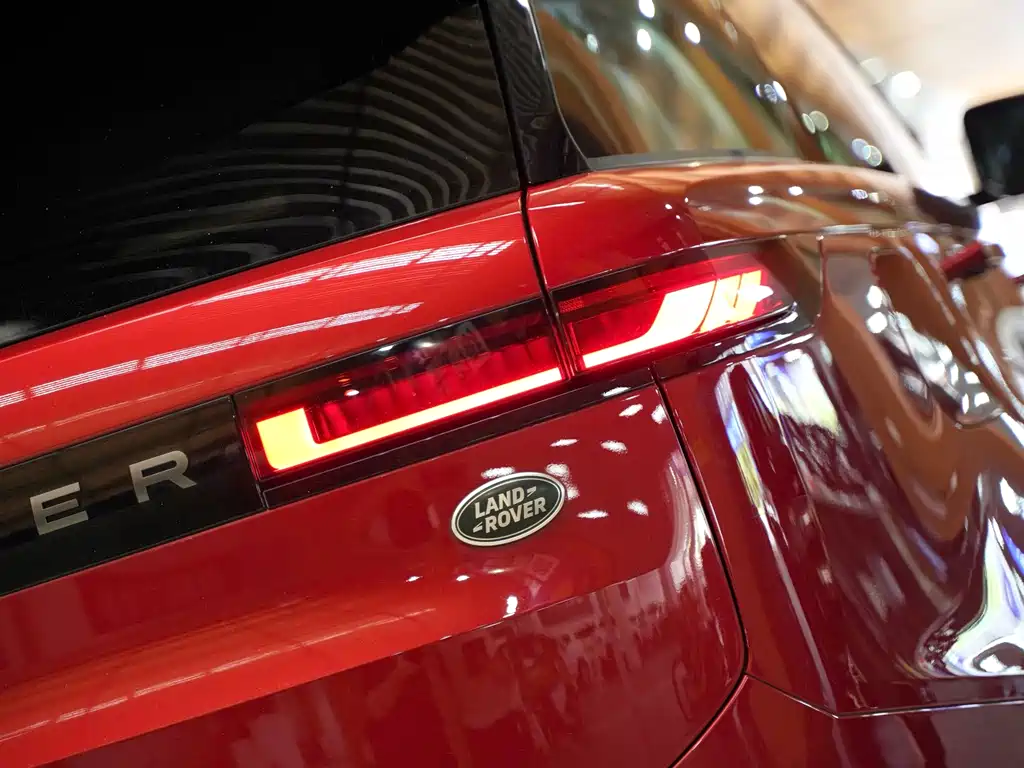 Land Rover Sport — миниатюра 6