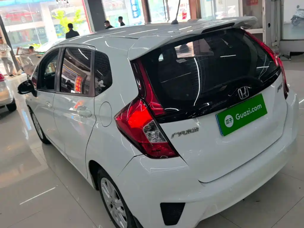 Honda Fit — миниатюра 5