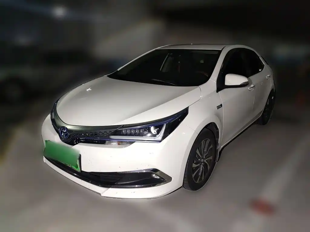 Toyota Corolla Hybrid — миниатюра 2
