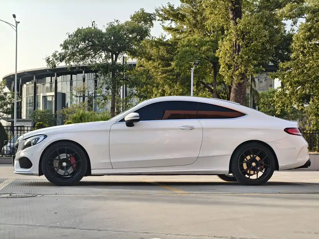 MERCEDES-BENZ C CLASS