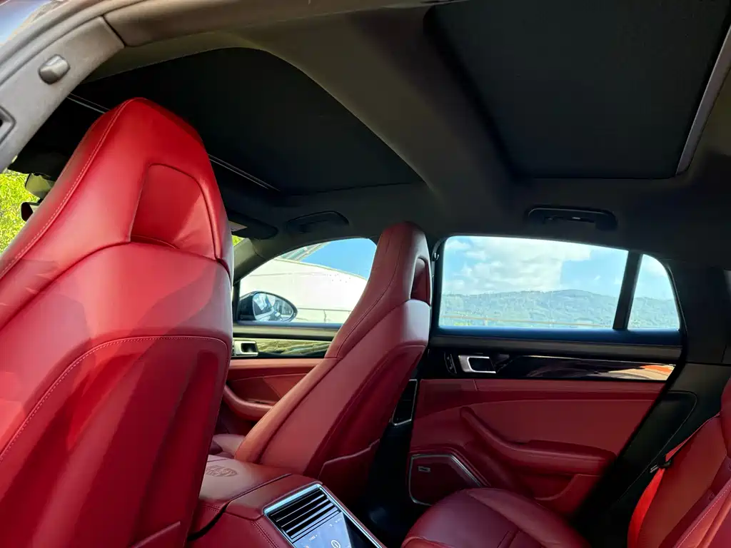 Porsche Panamera — миниатюра 18