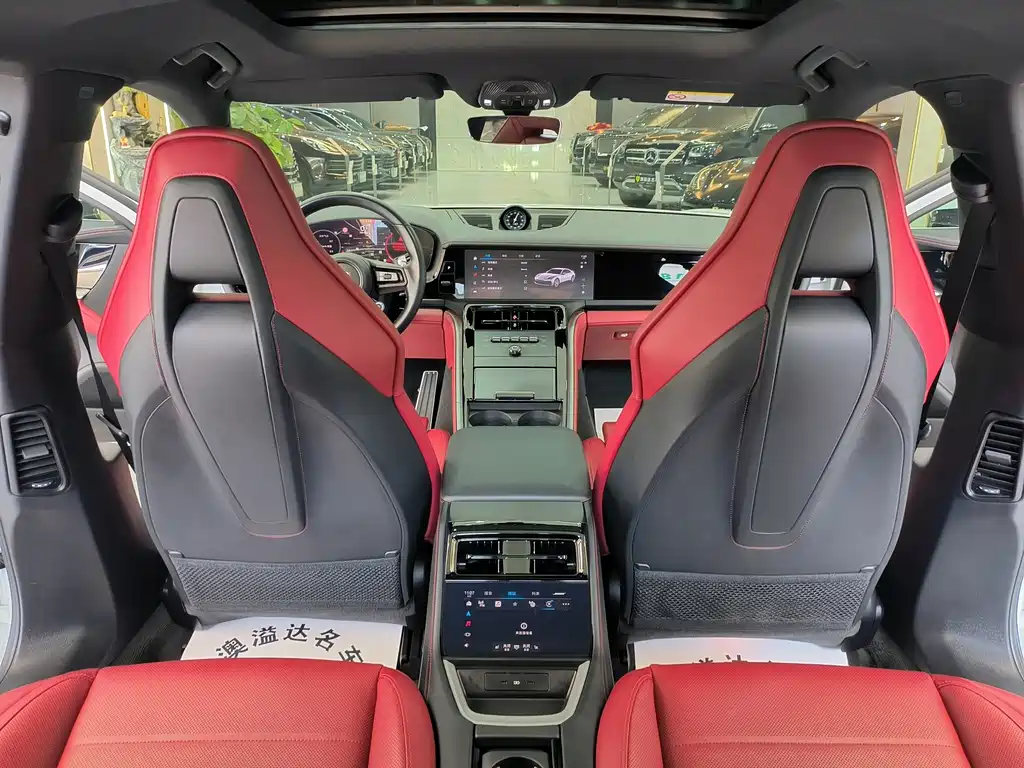 Porsche Panamera — миниатюра 8