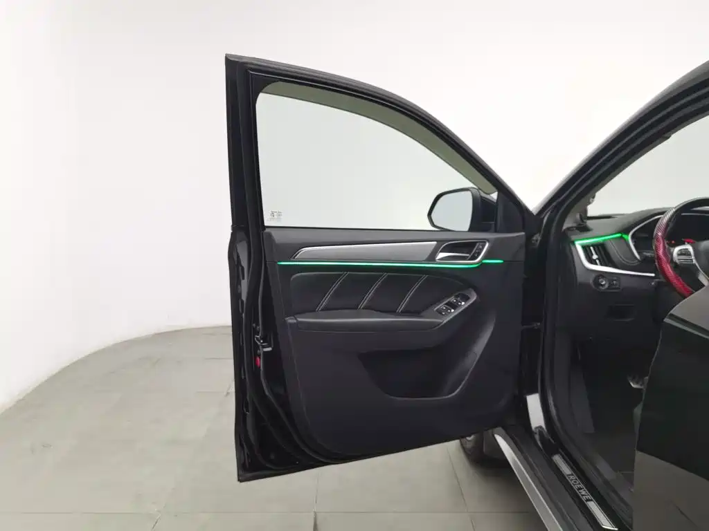 Roewe RX5 — миниатюра 8