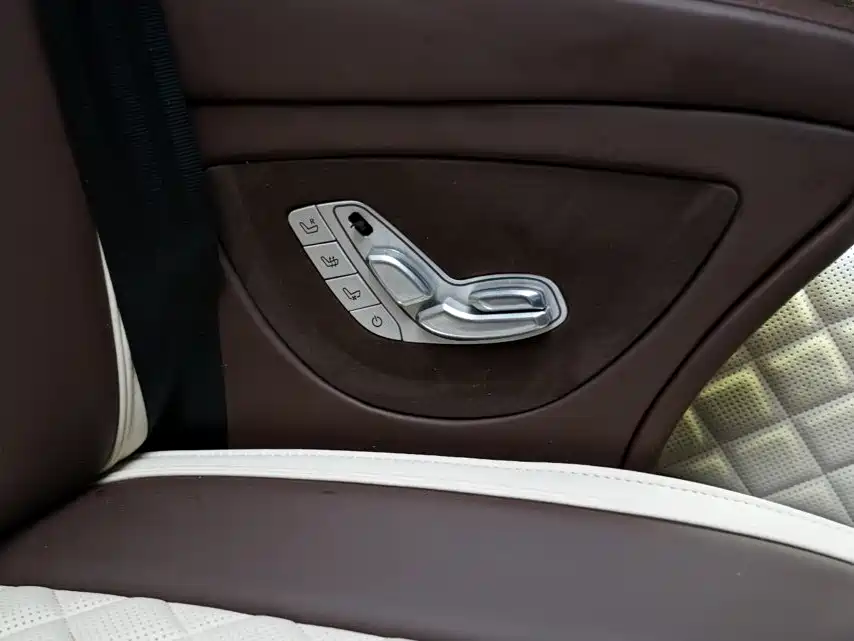 Volkswagen Caravelle — миниатюра 14