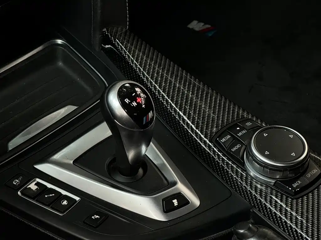 BMW M4 — миниатюра 7