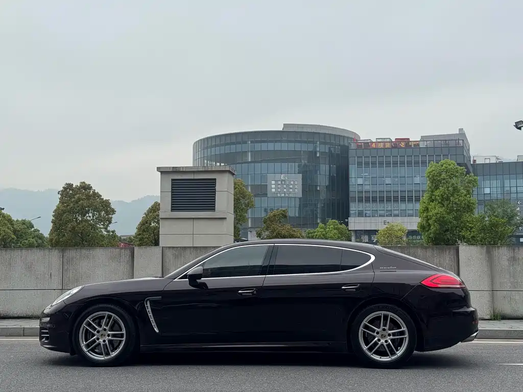 Porsche Panamera 2014 Panamera 4 Executive 3.0T