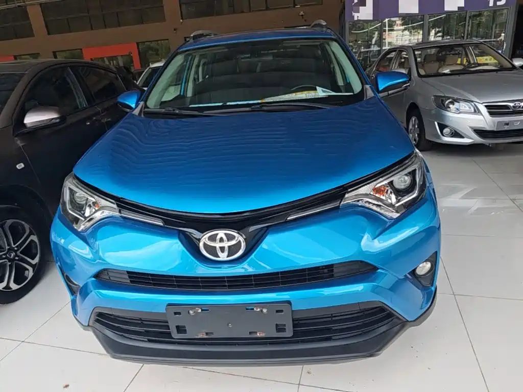 Toyota RAV4 — миниатюра 3