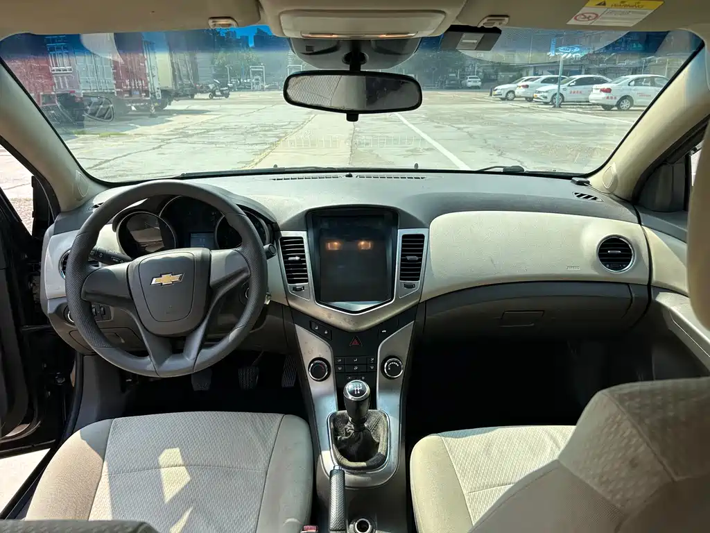 Chevrolet Cruze — миниатюра 9