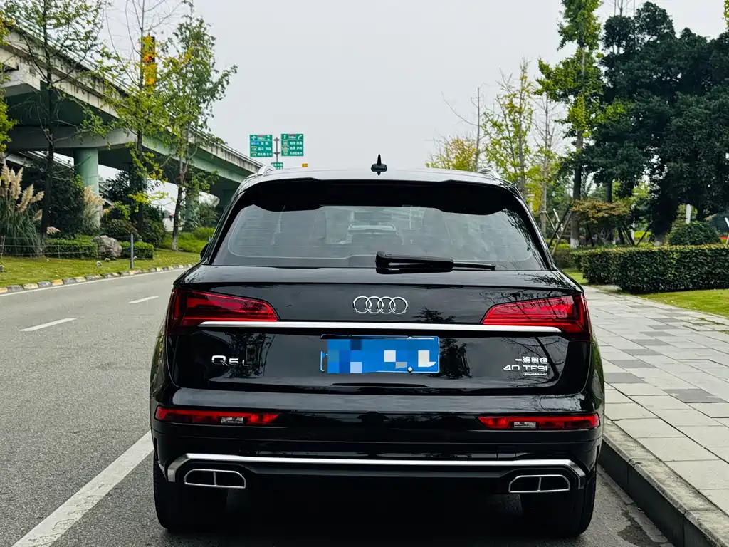 Audi Q5L — миниатюра 8