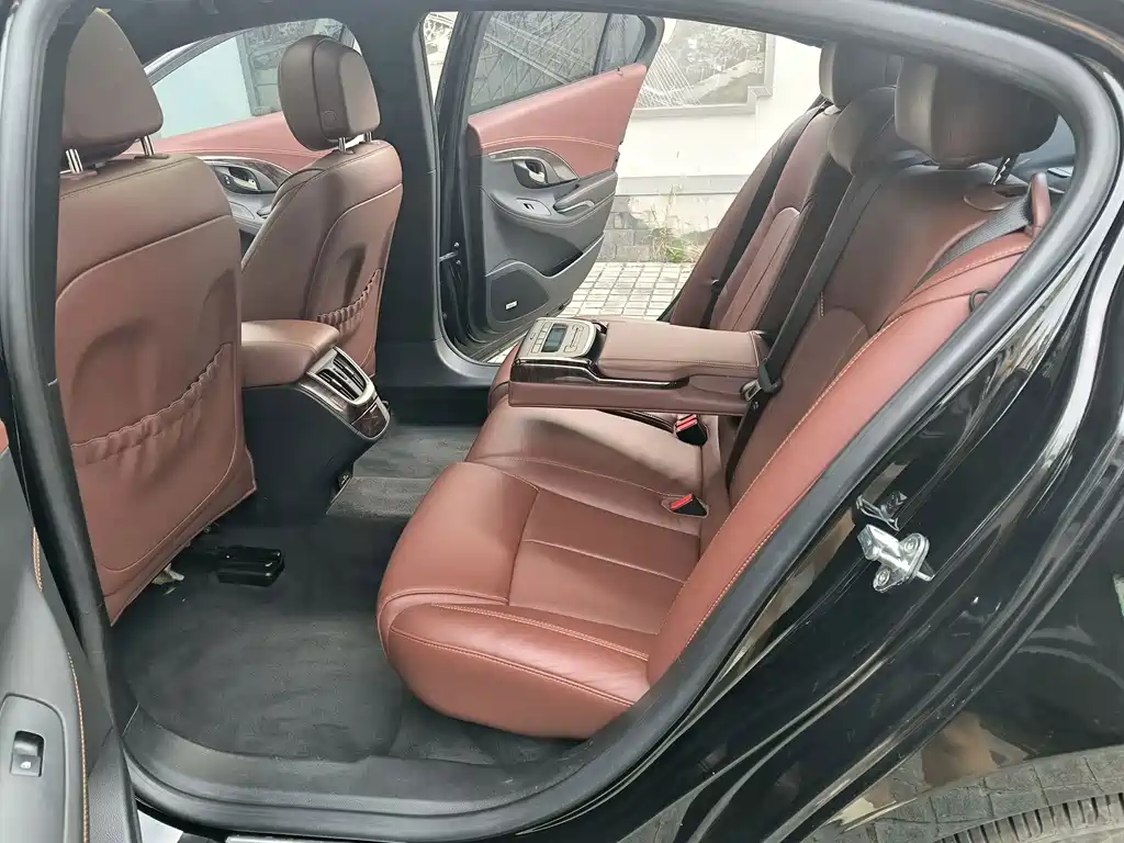 Buick LaCrosse — миниатюра 7