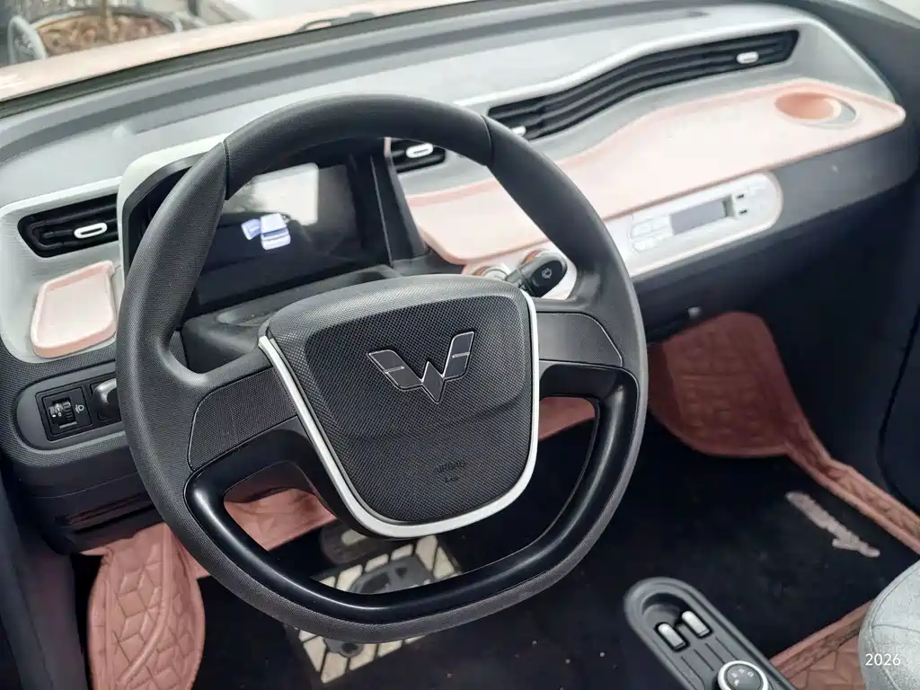 Wuling MINIEV — миниатюра 5