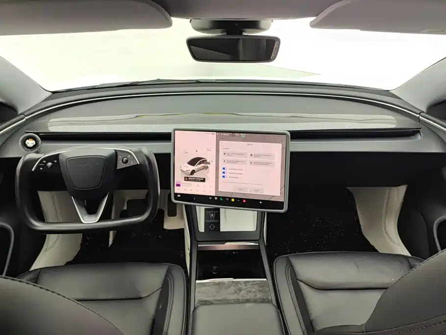 Tesla Model 3 — миниатюра 12