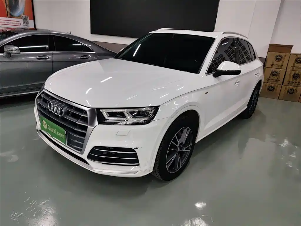Audi Q5L 2020