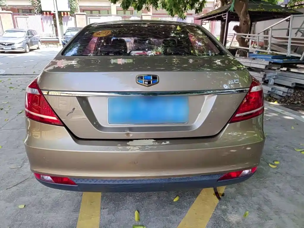 Geely Emgrand — миниатюра 6