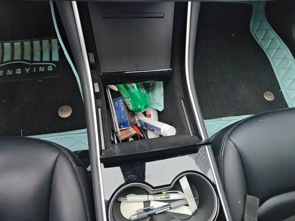 Tesla Model 3 — миниатюра 15