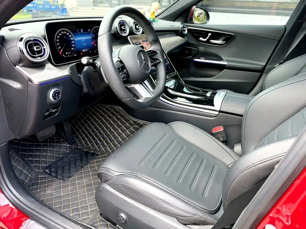 Mercedes-Benz C-Class — миниатюра 3