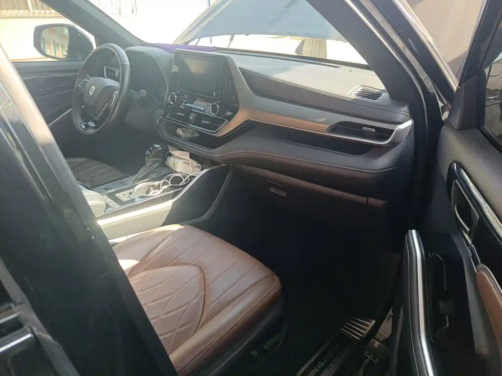 Toyota Crown Kluger — миниатюра 19