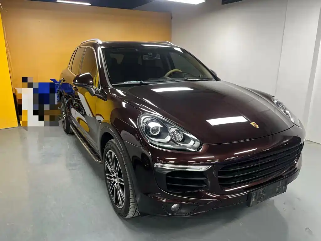 Porsche Cayenne — миниатюра 3