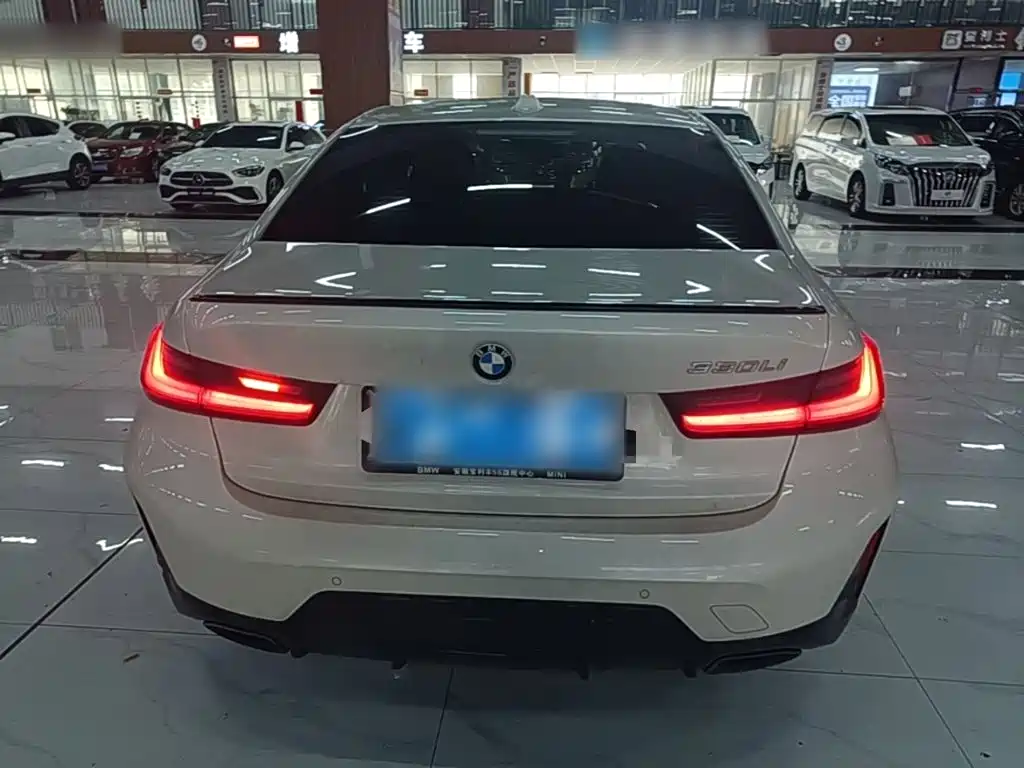 BMW 3 Series — миниатюра 6