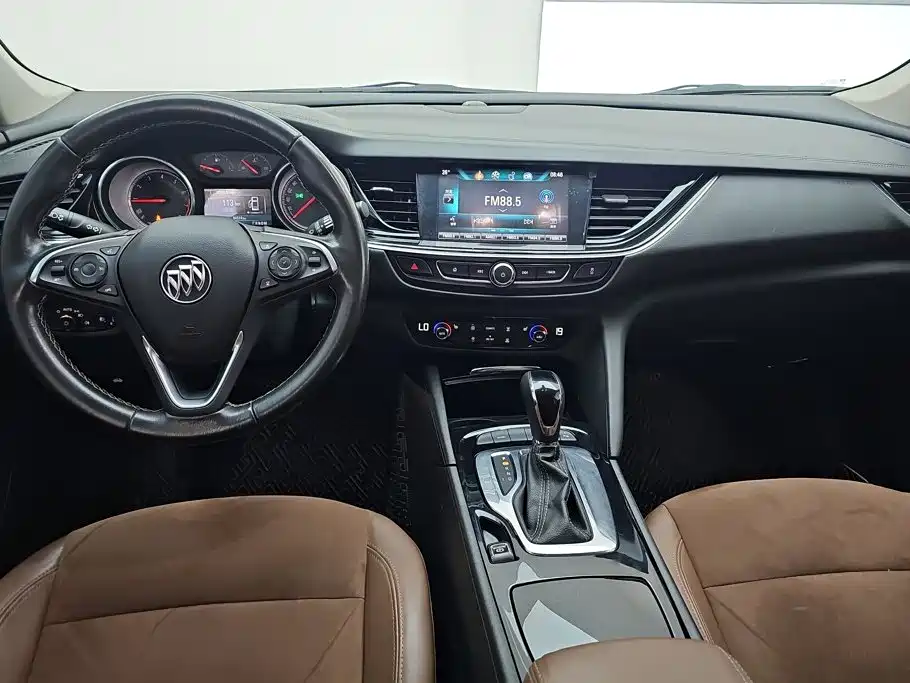 Buick Regal — миниатюра 12