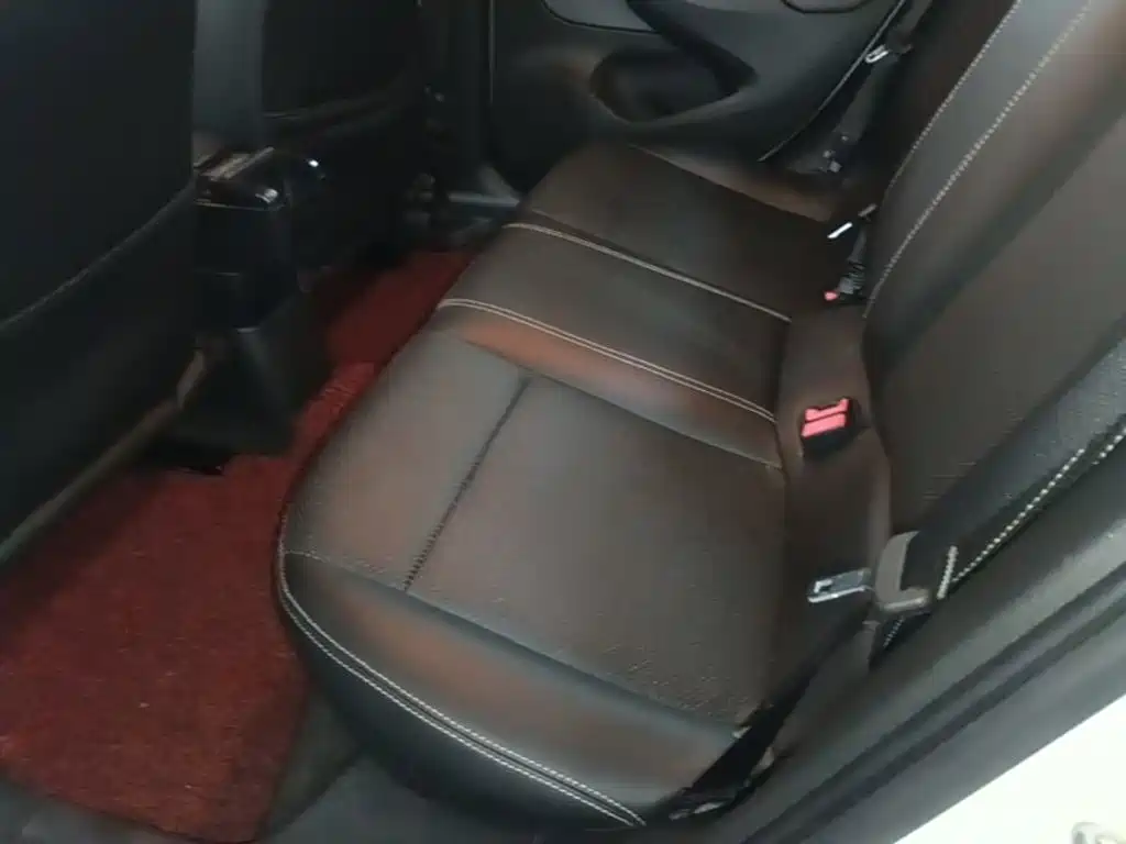 Buick Excelle — миниатюра 17