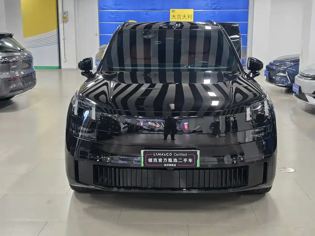 Lynk & Co 900 — миниатюра 2