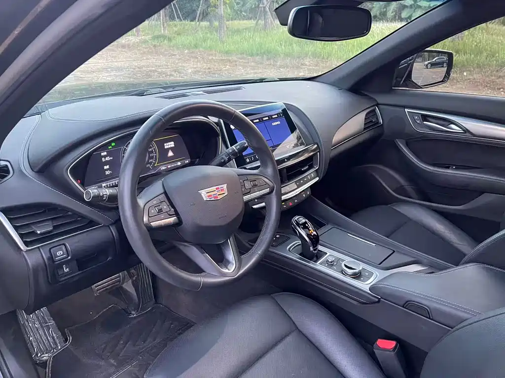 Cadillac CT5 — миниатюра 13