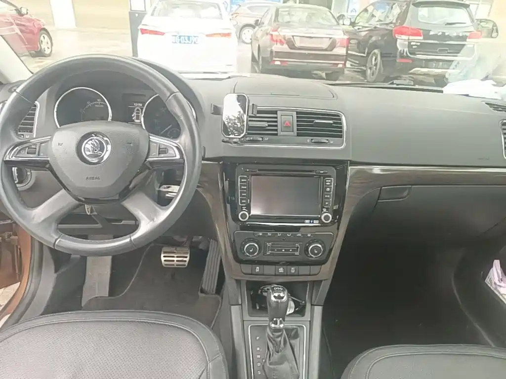 Skoda Yeti — миниатюра 13