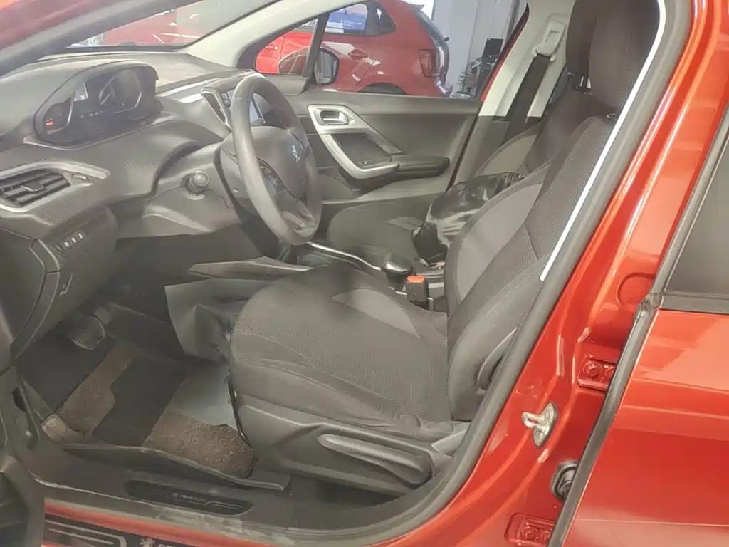 Peugeot 2008 — миниатюра 15