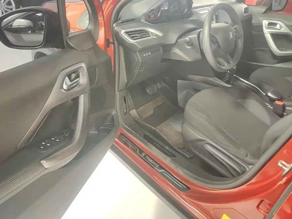 Peugeot 2008 — миниатюра 16