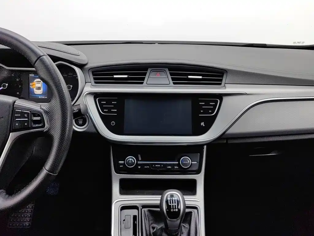 Geely Emgrand GL — миниатюра 12