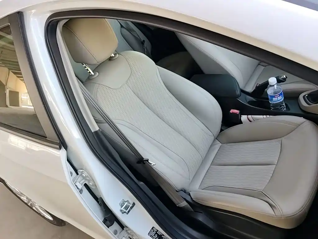 Buick Excelle — миниатюра 25