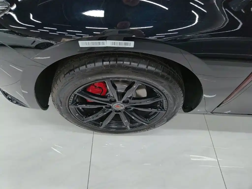Hongqi Hongqi H5 — миниатюра 23