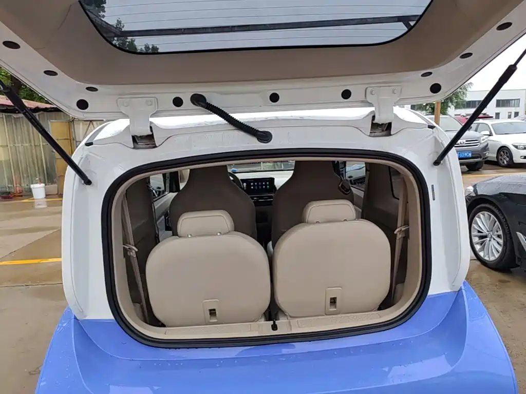 Baojun KiWi EV — миниатюра 19
