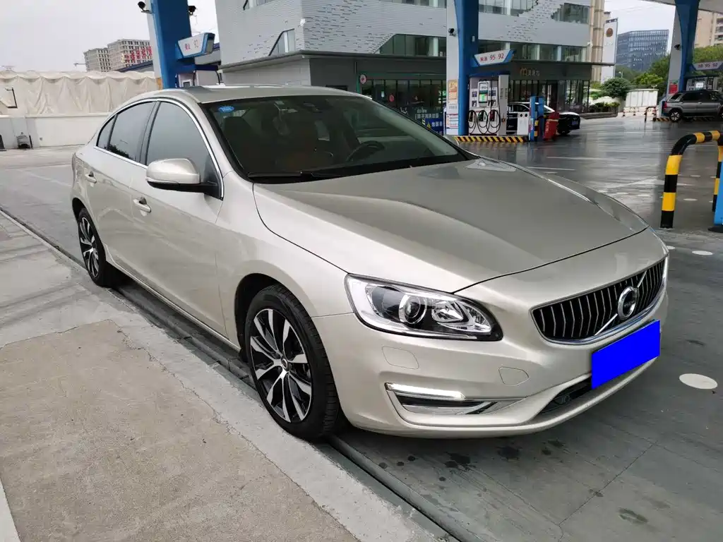 Volvo S60 — миниатюра 3