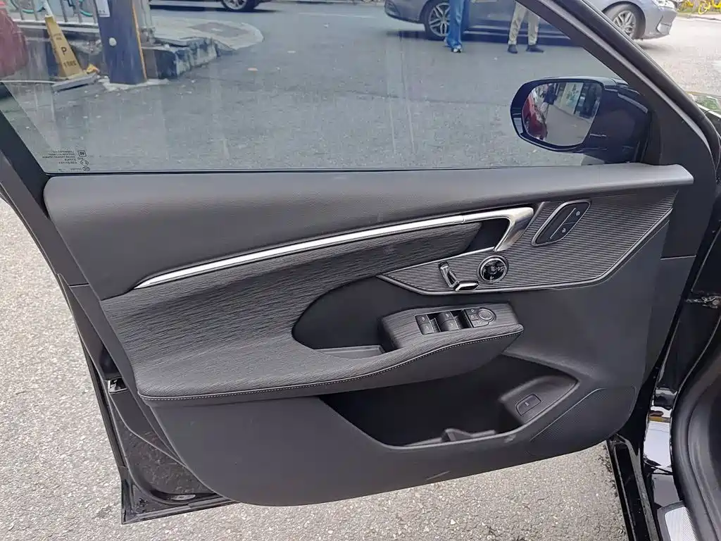 Buick LaCrosse — миниатюра 6