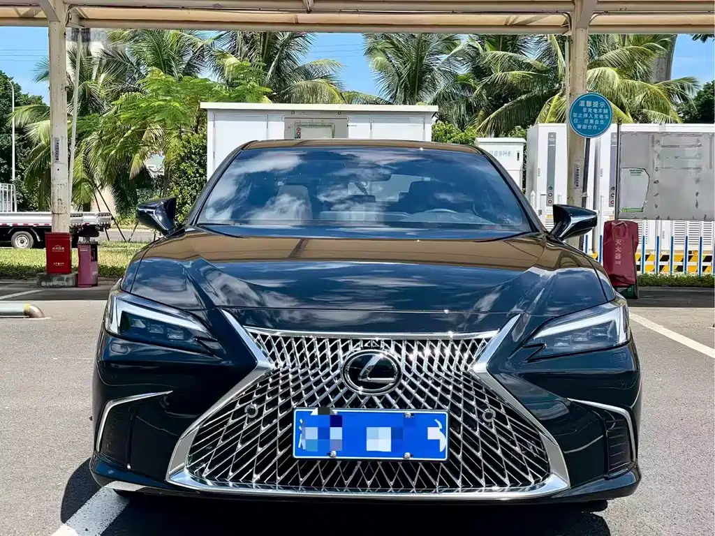 Lexus ES — миниатюра 2