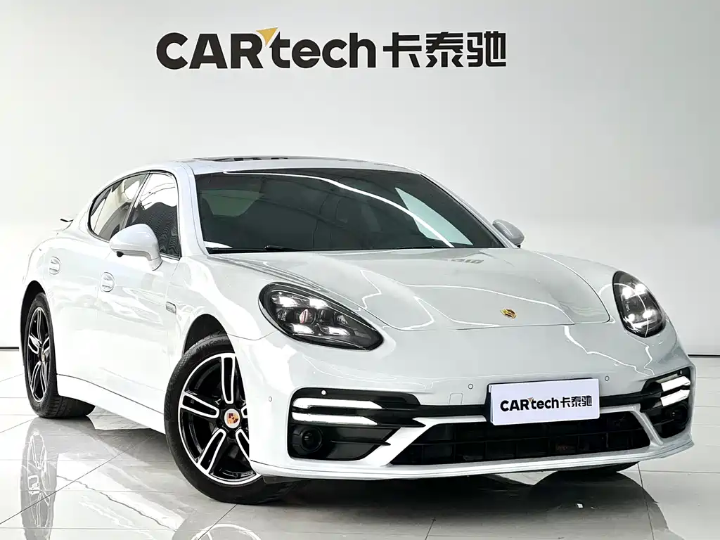 Porsche Panamera 2013 Panamera Platinum Edition 3.6L