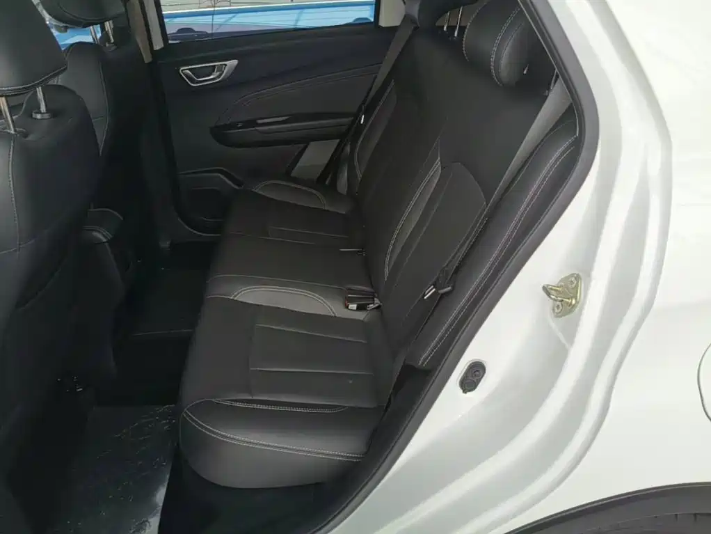 Geely Vision X3 — миниатюра 17