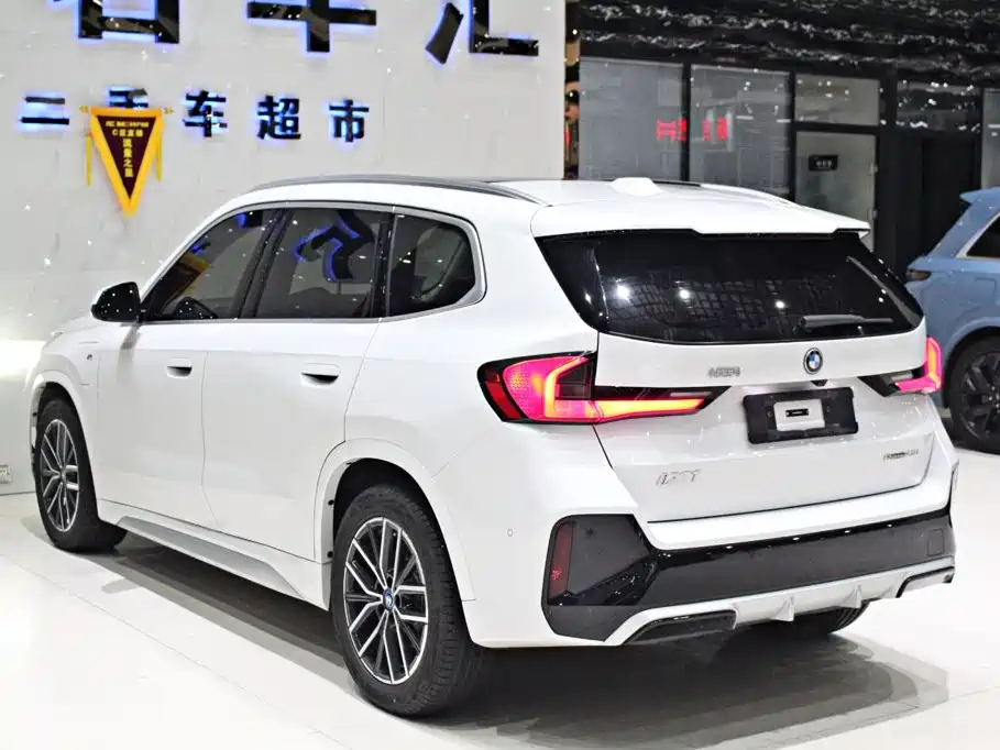 BMW iX1 — миниатюра 16