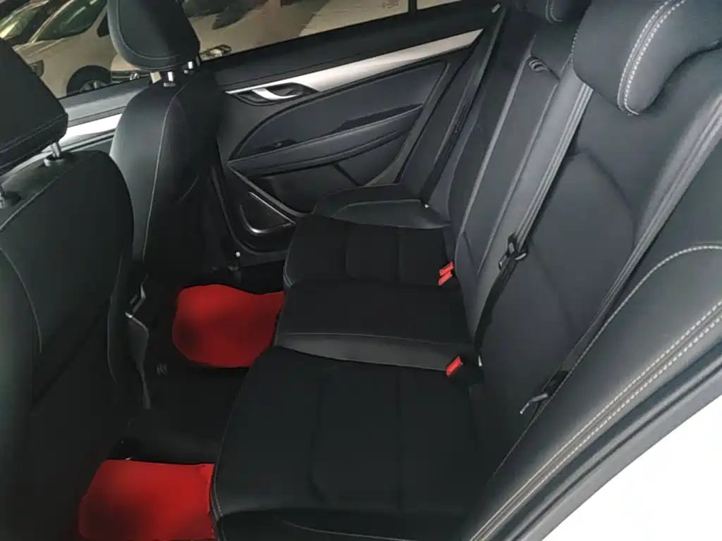 Geely Emgrand — миниатюра 17