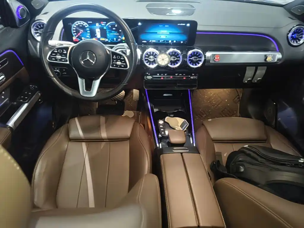 Mercedes-Benz GLB — миниатюра 10