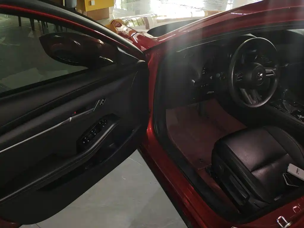 Mazda 3 Axela — миниатюра 16