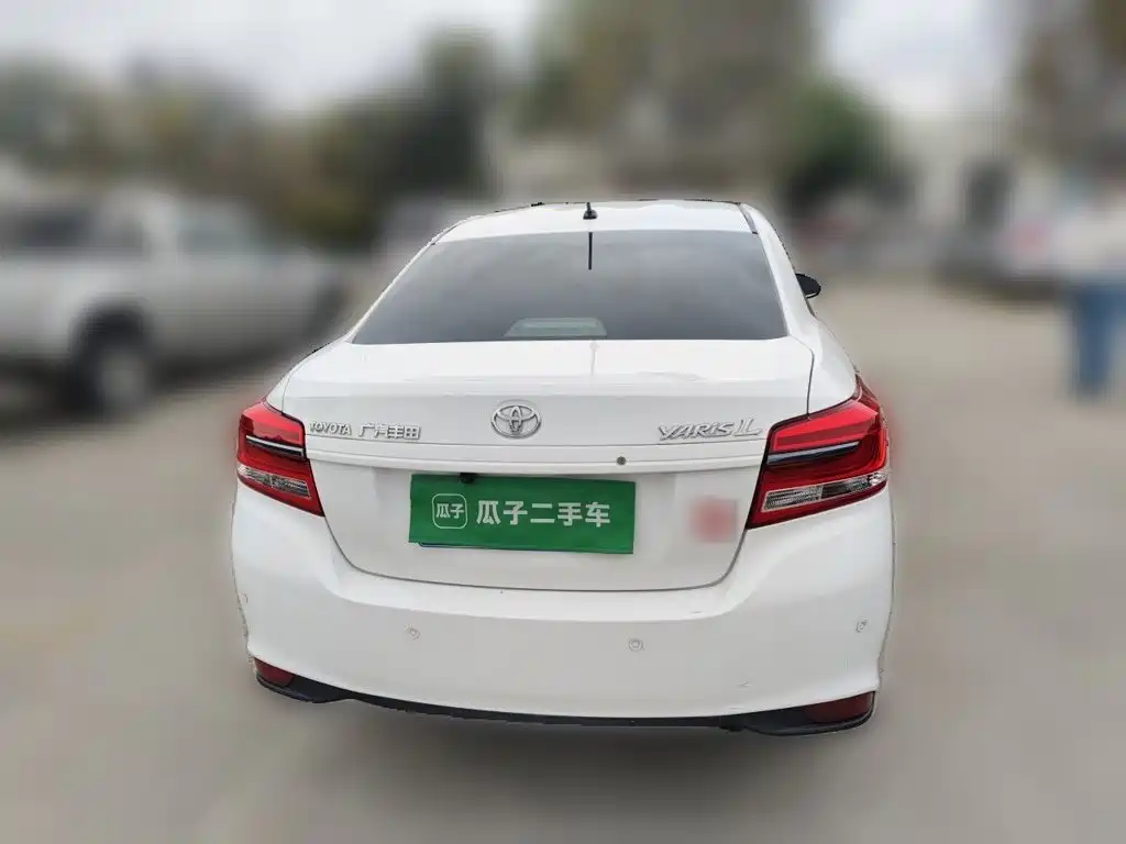 Toyota Yaris L — миниатюра 5