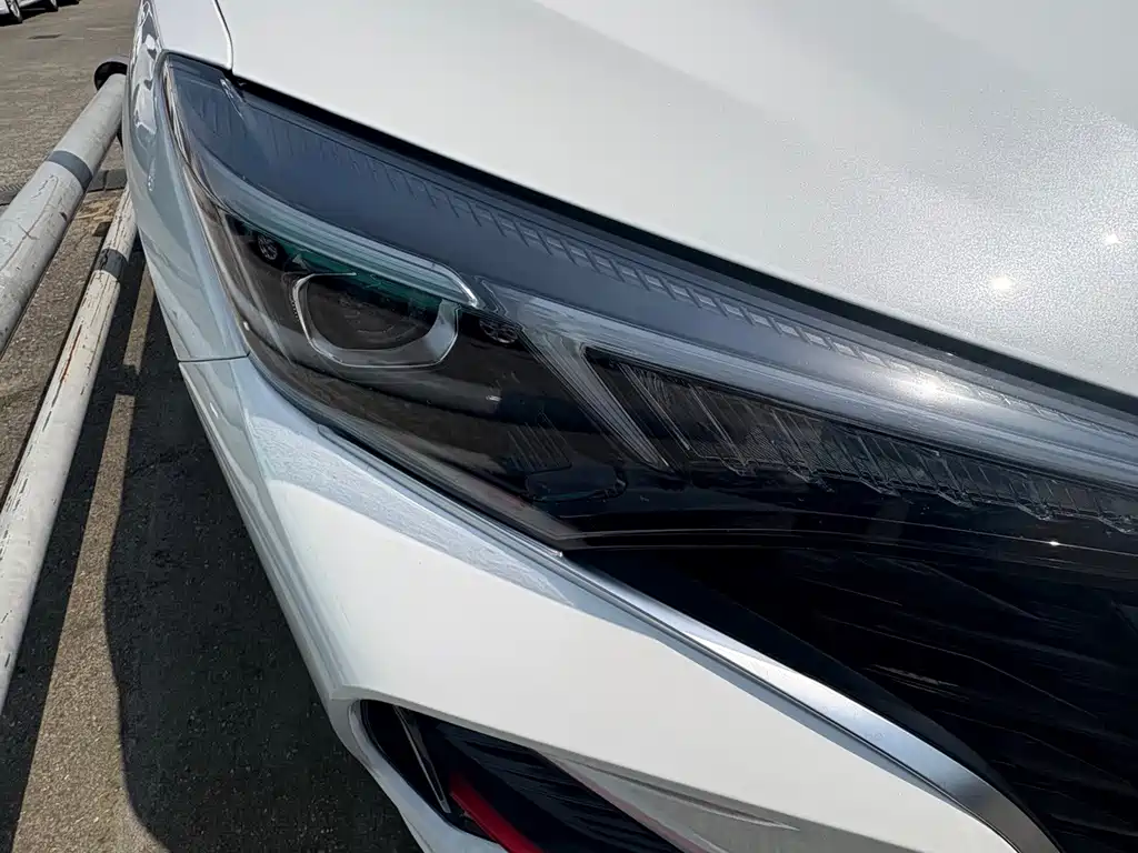 Changan Eado — миниатюра 4