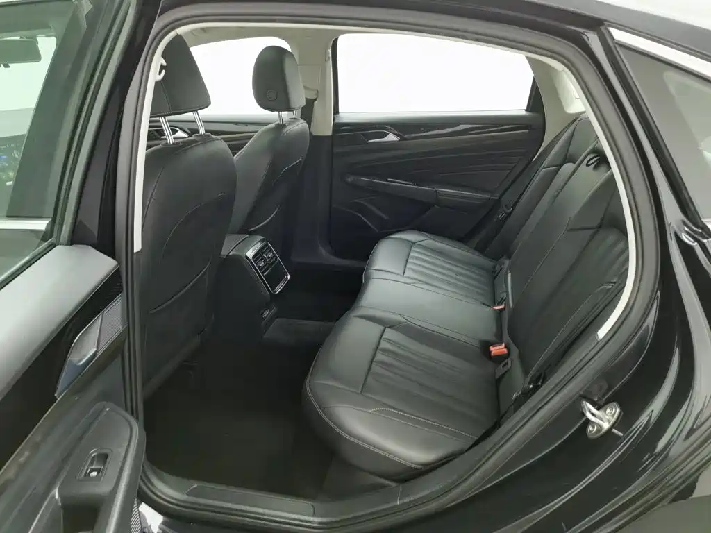 Volkswagen Passat — миниатюра 15