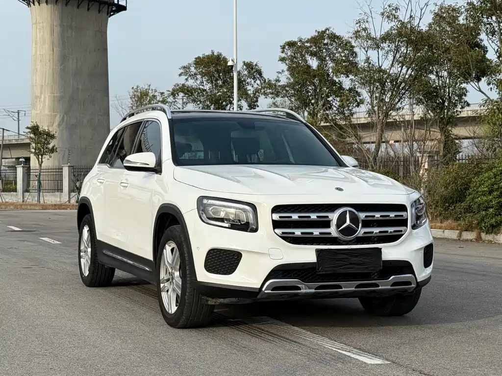 Mercedes-Benz GLB — миниатюра 2