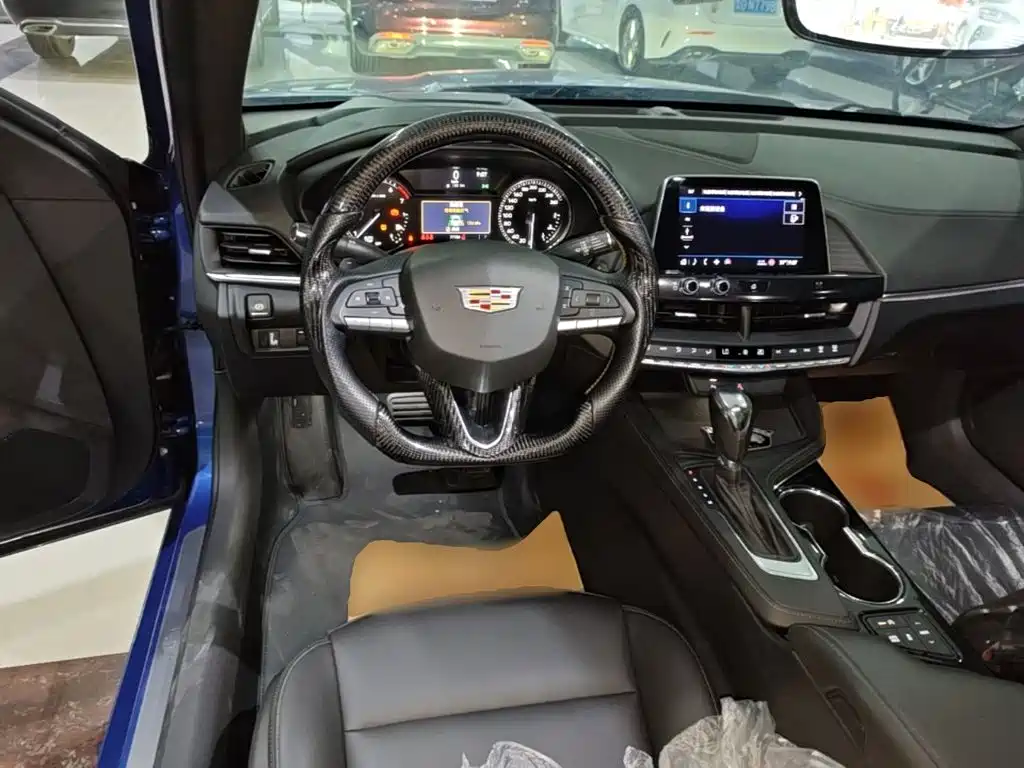 Cadillac CT4 — миниатюра 11