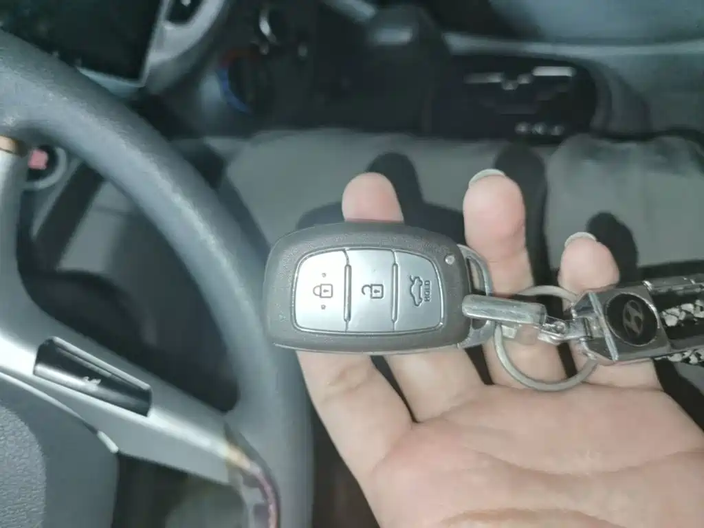 Hyundai Verna — миниатюра 9